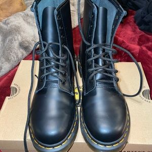 Dr. Martens women’s size 8 boots